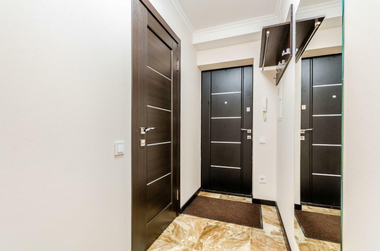 Artal Apartment On Obolonsky Avenue 16A Kiev Exterior foto